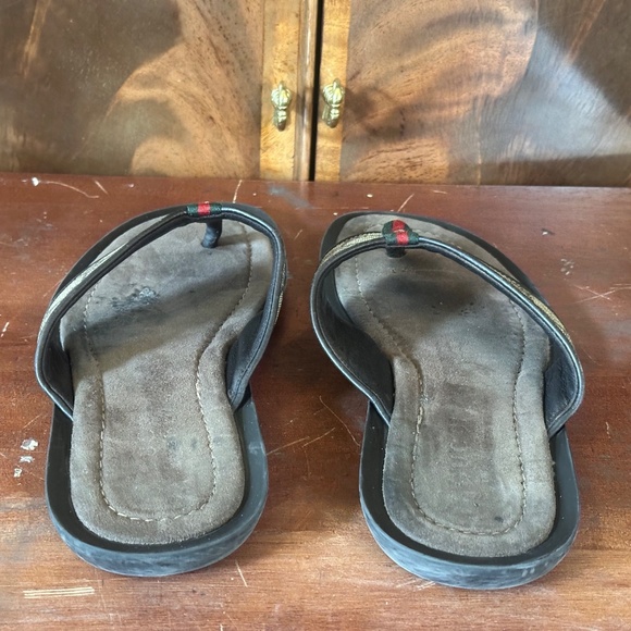 Gucci GG Flip Flop Sandals - Picture 3 of 8